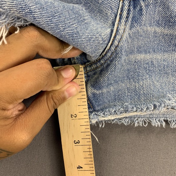 VTG Levi's Denim Shorts Womens 27 California Cutoff Distressed 70s Orange Tab - Picture 8 of 15